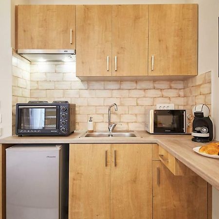 Stay In A Hip Decorated Studio Near Acropolis! Athens Luaran gambar