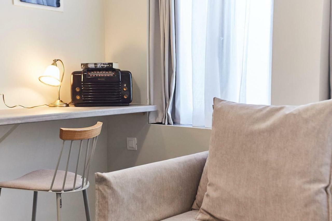 Stay In A Hip Decorated Studio Near Acropolis! Athens Luaran gambar